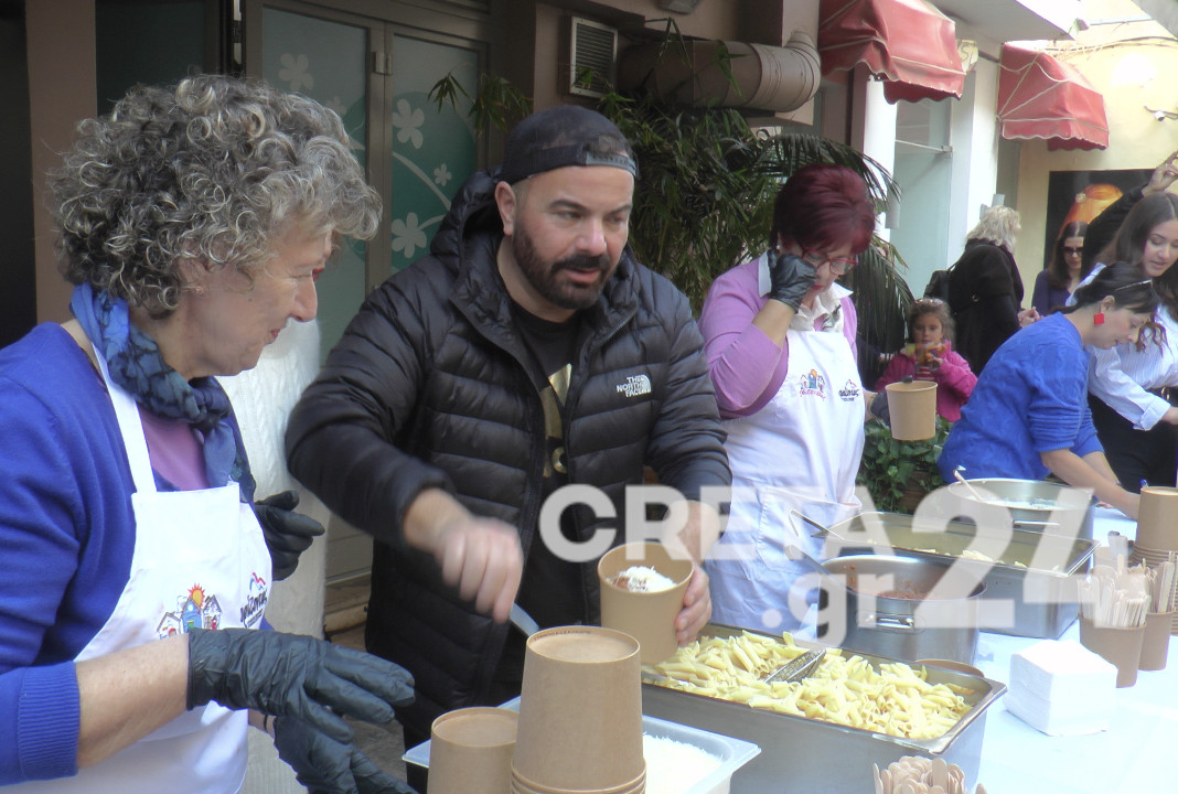 Ο Β. Καλλίδης μαγείρεψε για την στήριξη του «Ορίζοντα»