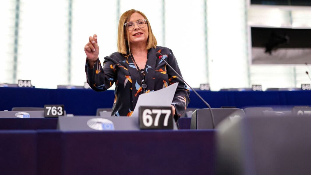 Αναστέλλεται η κομματική ιδιότητα της Μαρίας Σπυράκη με απόφαση Μητσοτάκη