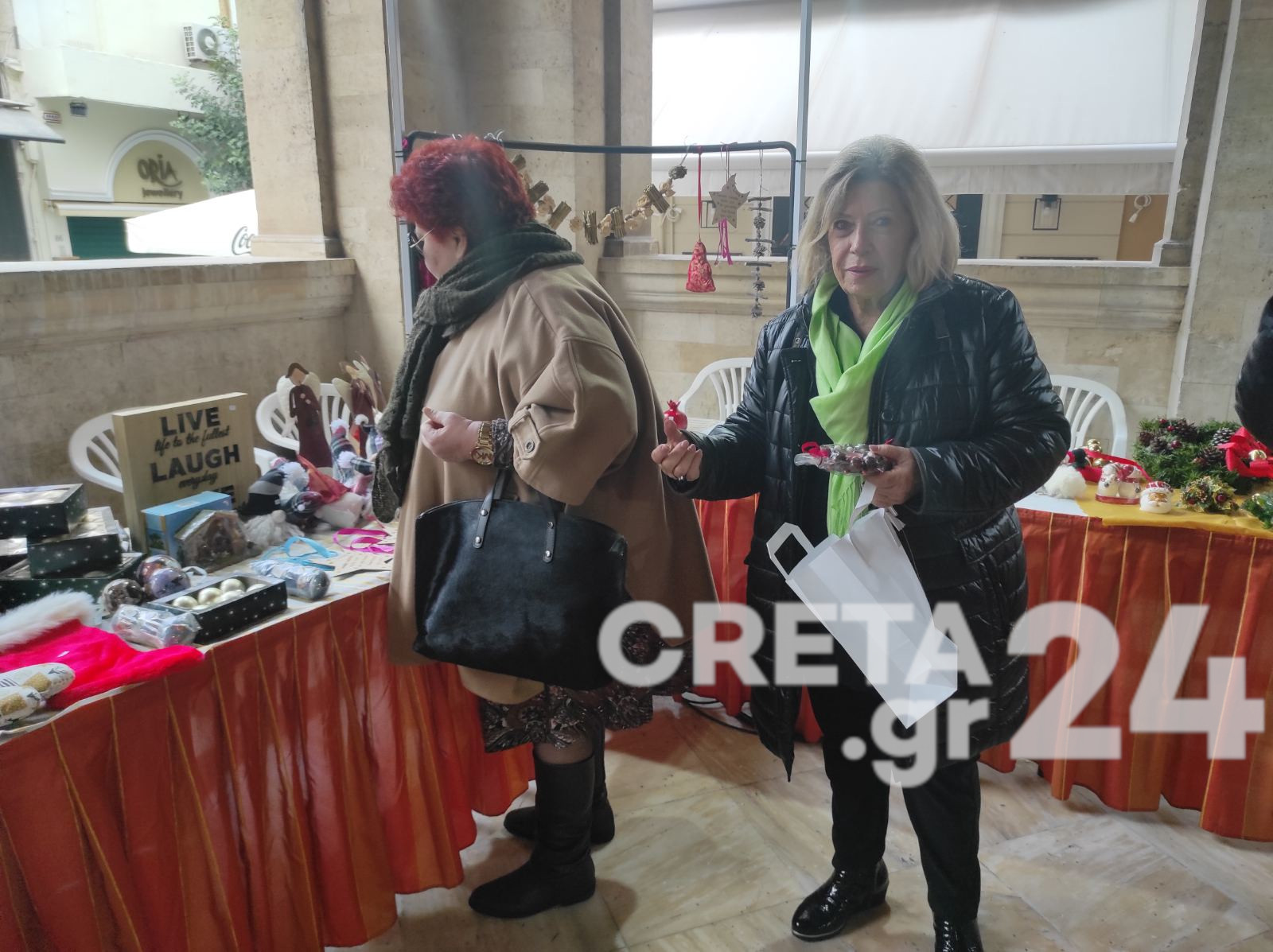 Ηράκλειο: Χριστουγεννιάτικο παζάρι για καλό σκοπό (εικόνες)