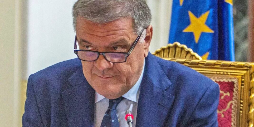 Qatargate: Ο Τζόρτζι «καίει» τον Παντσέρι – Έγραψε τις ερωτήσεις των ευρωβουλευτών για τα εργασιακά στο Κατάρ!