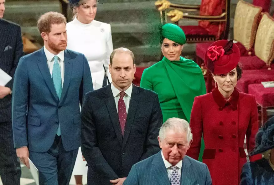 Βρετανία: Άνω κάτω το παλάτι από τις αποκαλύψεις του πρίγκιπα Χάρι – «Έκπληκτη» δηλώνει η Καμίλα