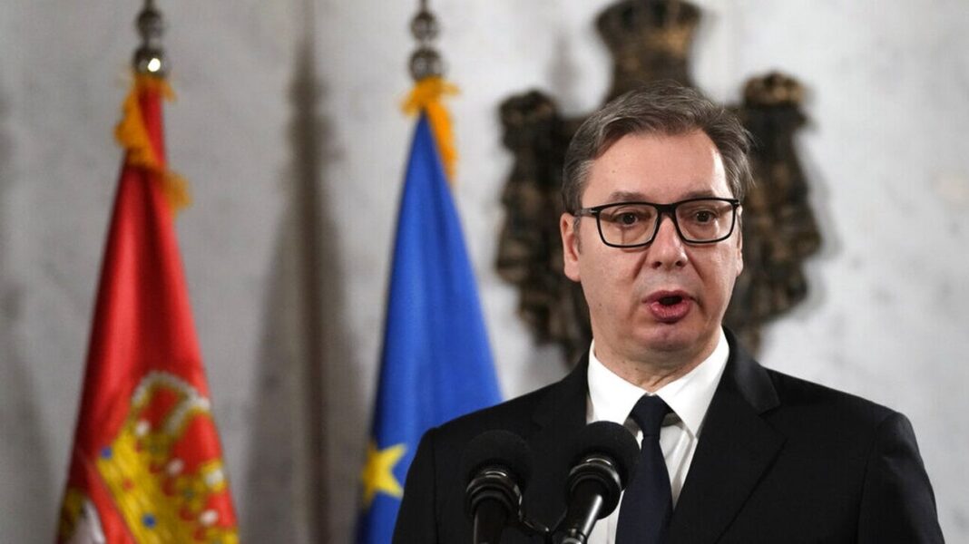 Πολιτικές αναταράξεις στη Σερβία: Ο Βούτσιτς απειλεί να παραιτηθεί λόγω Κοσόβου