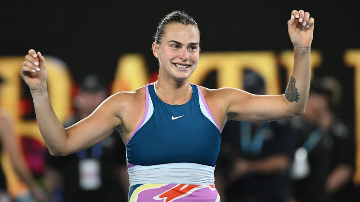 Australian Open: Νέα «βασίλισσα» η Αρίνα Σαμπαλένκα με ανατροπή – Νίκησε 2-1 την Έλενα Ριμπάκινα