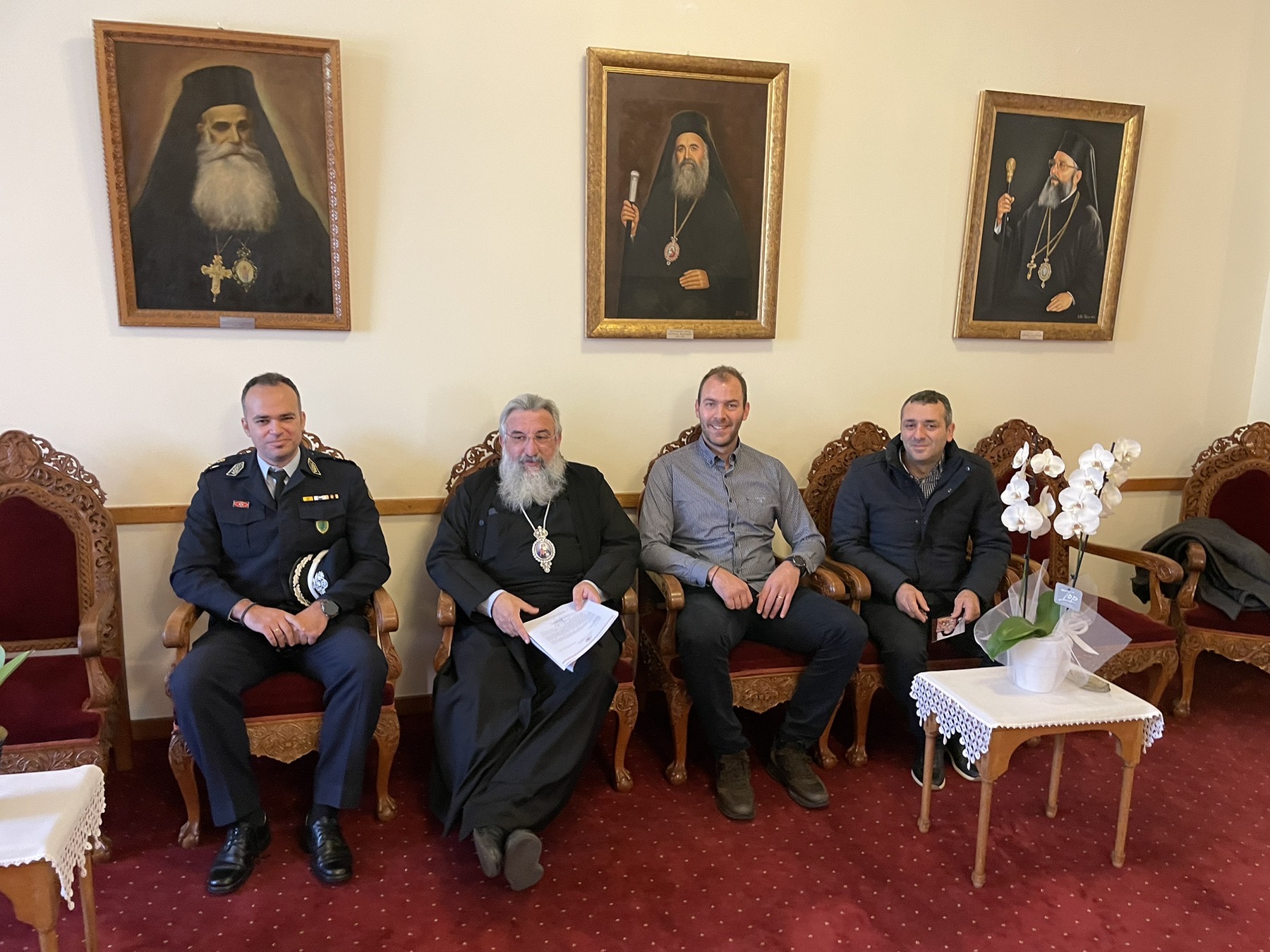 Οι αστυνομικοί του Ηρακλείου έκοψαν την πίτα τους