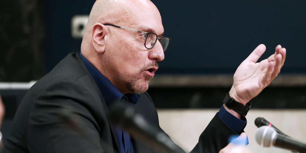 Ζαούτης: Η σύσταση για τη χρήση μάσκας δεν άλλαξε ποτέ – Αυτός ο ιός θα μείνει μαζί μας