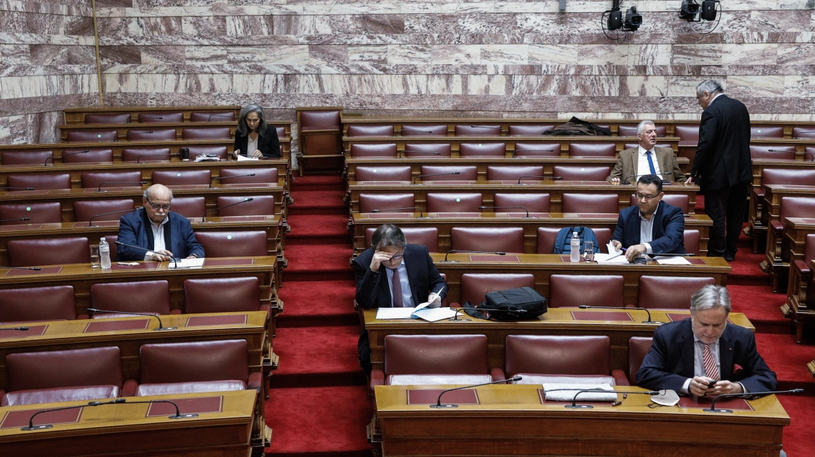 Βουλή: Αποχώρησε ο ΣΥΡΙΖΑ από την συνεδρίαση για τις παρακολουθήσεις στα γραφεία του ΚΚΕ το 2016