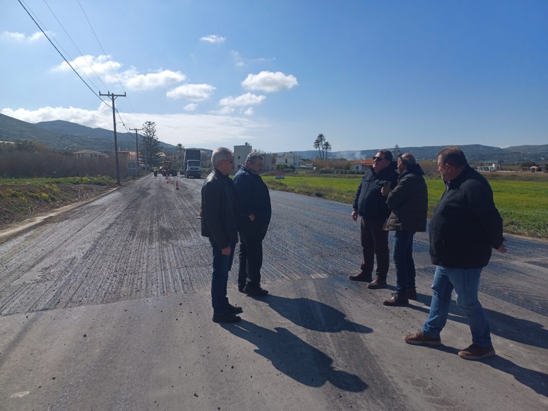 Αυτοψία στο έργο αποκατάστασης ασφαλτοτάπητα στο δρόμο Καστέλι-Πλάτανος