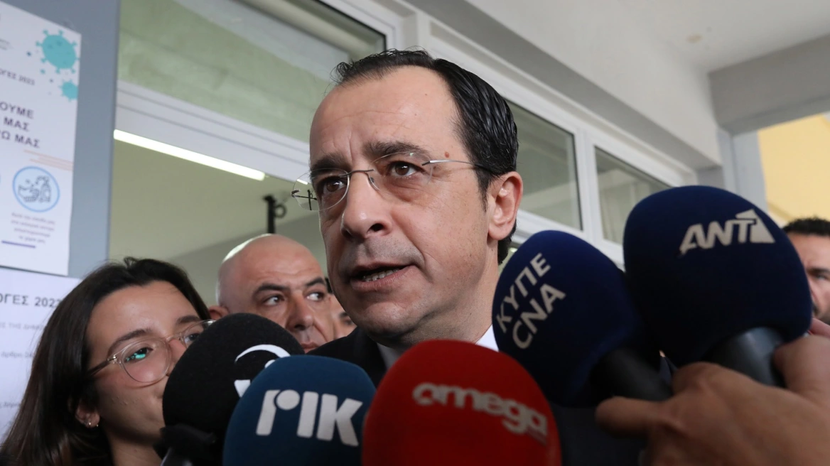 Εκλογές στην Κύπρο: Πρωτιά Χριστοδουλίδη με 2,4 μονάδες διαφορά – Θα αναμετρηθεί με τον Μαυρογιάννη στο β’ γύρο