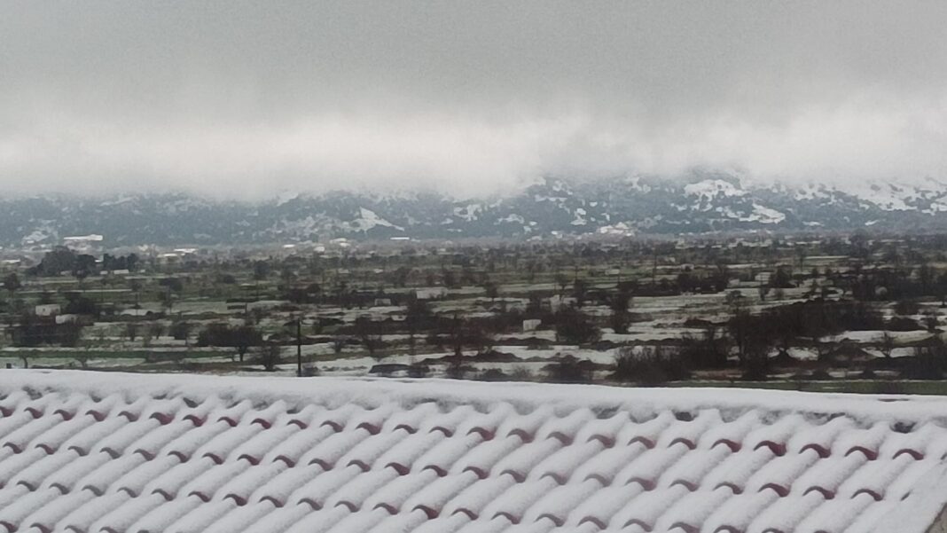 Μπλακ άουτ μέσα στον χιονιά στο Οροπέδιο Λασιθίου - Κλειστά τα σχολεία