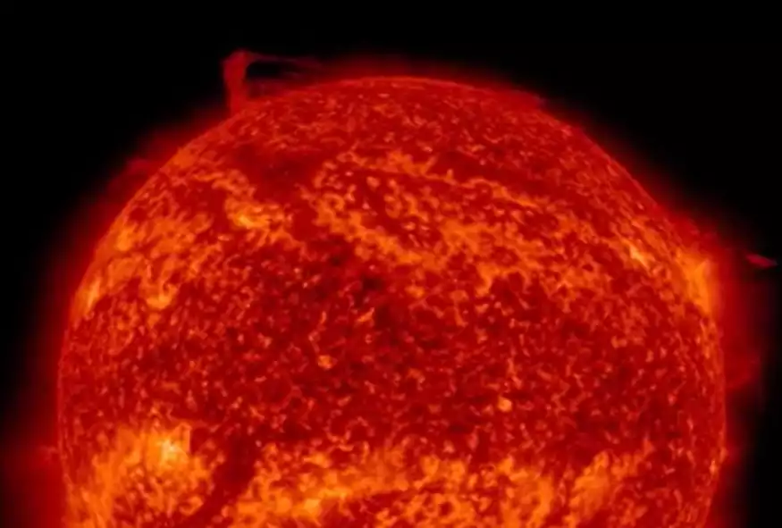 Τμήμα του Ηλίου αποκόπτεται από τον πύρινο γίγαντα – Σε αμηχανία οι επιστήμονες