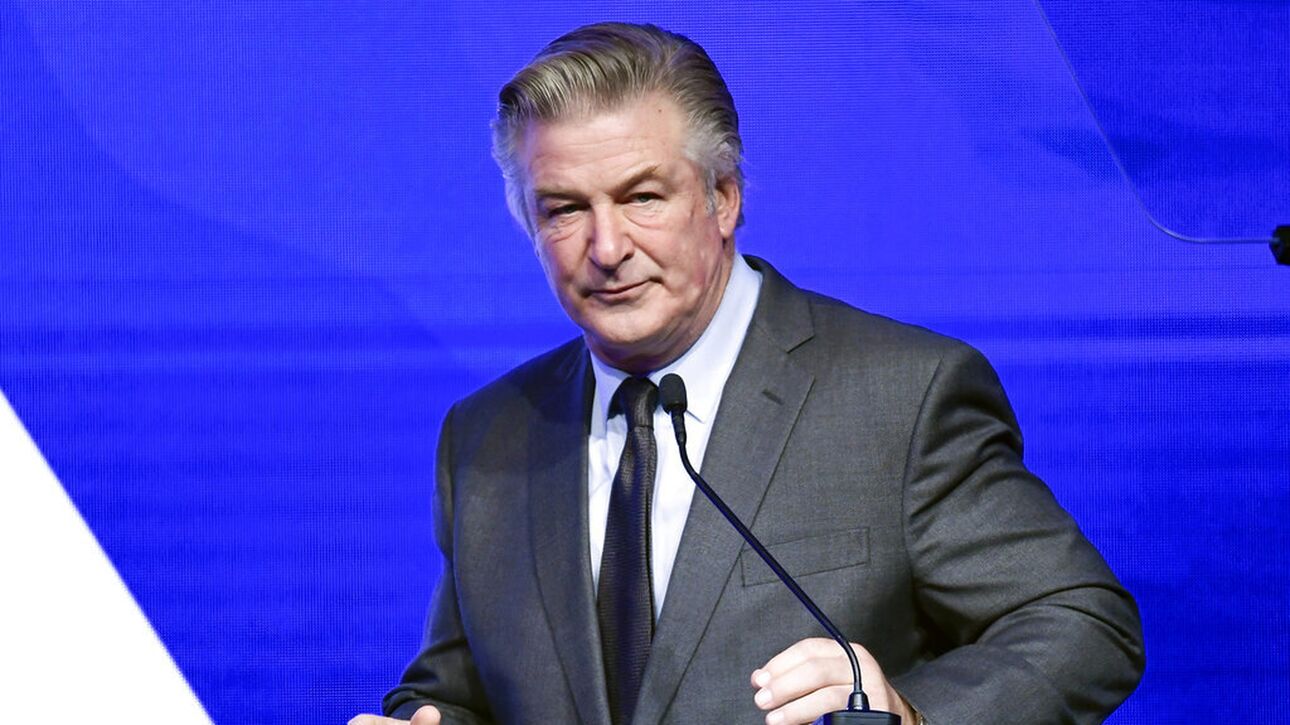 Άλεκ Μπόλντουιν: Ξεκινούν ξανά τα γυρίσματα της ταινίας «Rust»