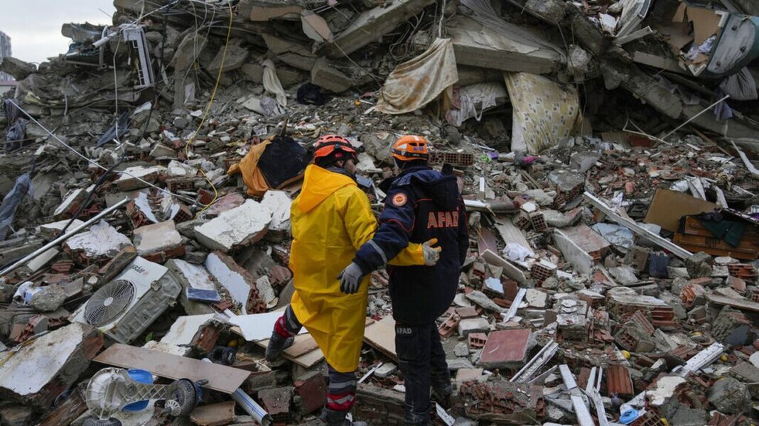 Σεισμός Τουρκία: Δεν τα κατάφερε να βγει σώα η μικρή Φάτμα παρά τις προσπάθειες της ελληνικής ΕΜΑΚ