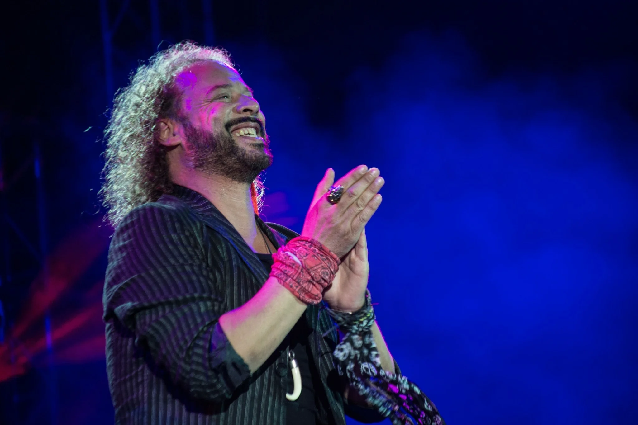 Χρήστος Δάντης: Ατύχημα για τον τραγουδιστή – Ακυρώνεται η εμφάνισή του