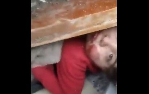 Σεισμός Τουρκία: Συγκλονιστικά βίντεο από τη διάσωση παιδιών