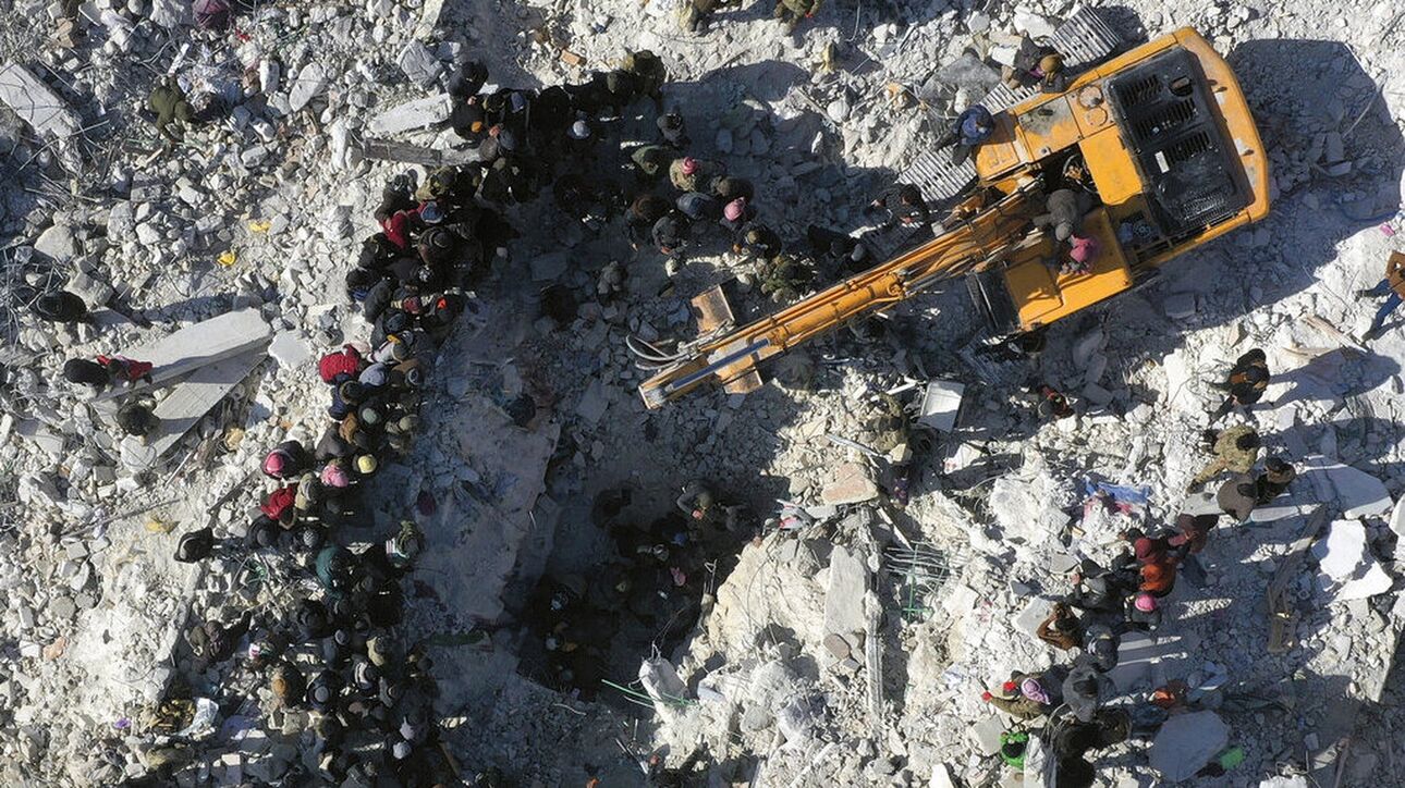 Σεισμός Τουρκία: 12χρονο αγόρι ανασύρθηκε ζωντανό από τα ερείπια 260 ώρες μετά