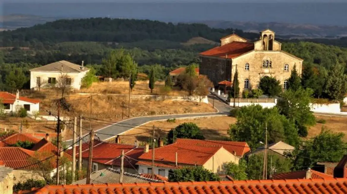 Νεκρή 28χρονη «βασίλισσα» του Καρναβαλιού – Βρέθηκε μαχαιρωμένη σε γκρεμό