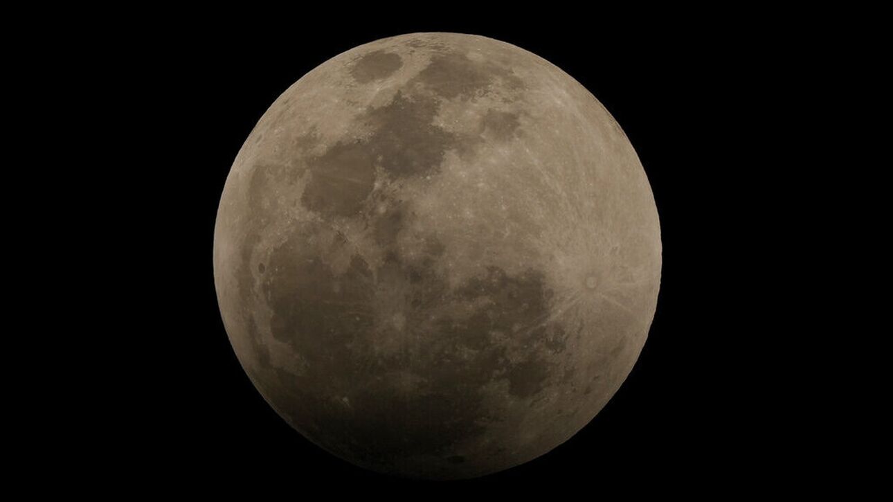 ΗΠΑ – Κίνα: Σε διαστημική κούρσα οι δύο χώρες για τους πόρους της Σελήνης