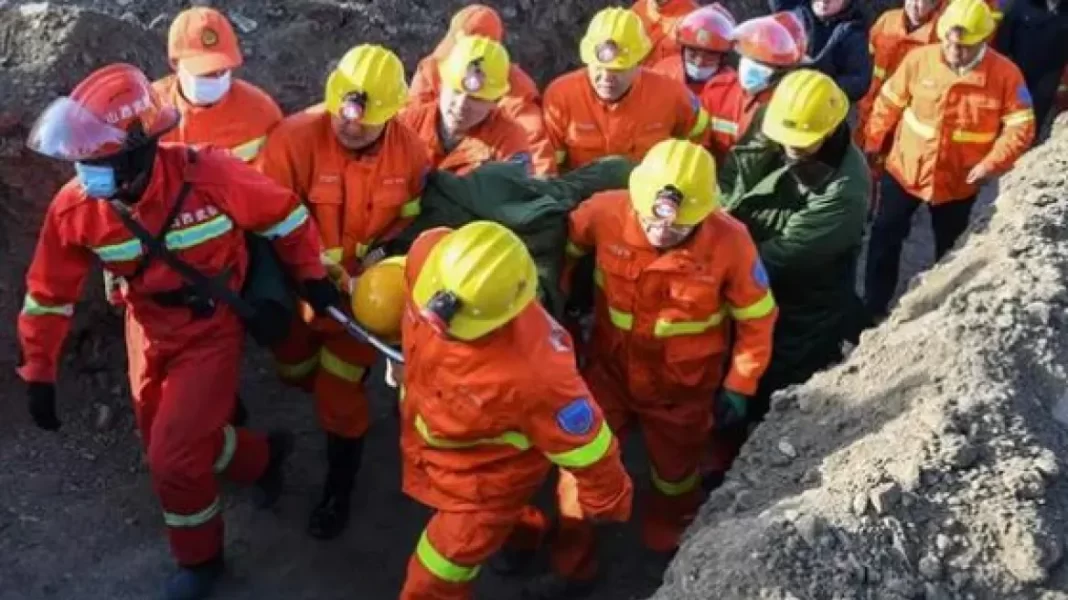 Κατέρρευσε ορυχείο - Πάνω από 57 εγκλωβισμένοι