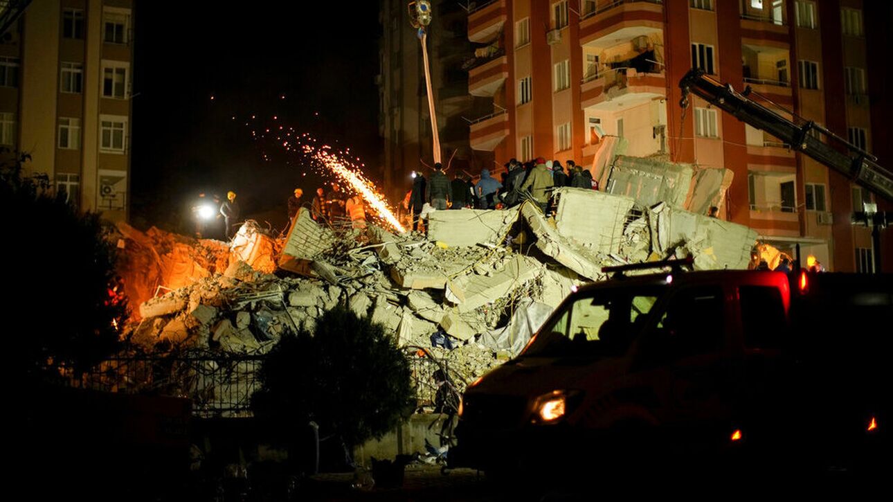 Σεισμός Τουρκία: Πάνω από 7.000 νεκροί – Συγκλονίζουν οι διασώσεις επιζώντων
