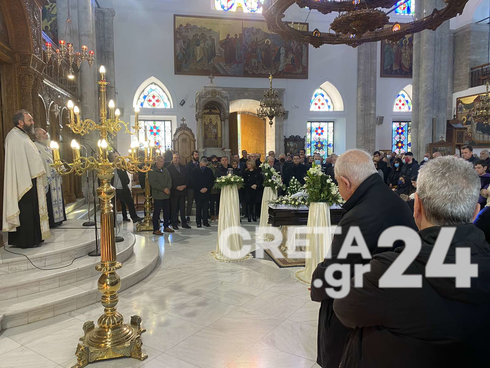 Ηράκλειο: Θρήνος στο τελευταίο «αντίο» στον Νίκο Τούλη (εικόνες)