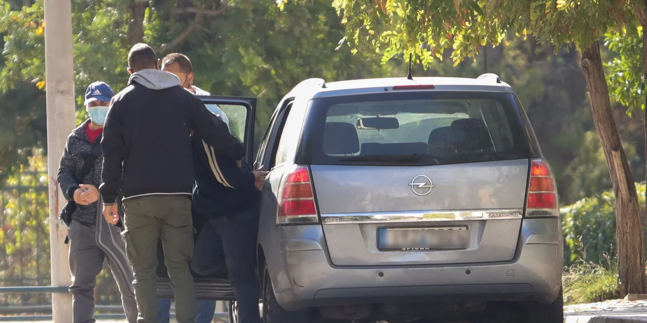 Εξελίξεις στον Κολωνό: 6 ακόμη πρόσωπα κλήθηκαν από την ανακρίτρια -Ανάμεσά τους πρώην διαιτητής