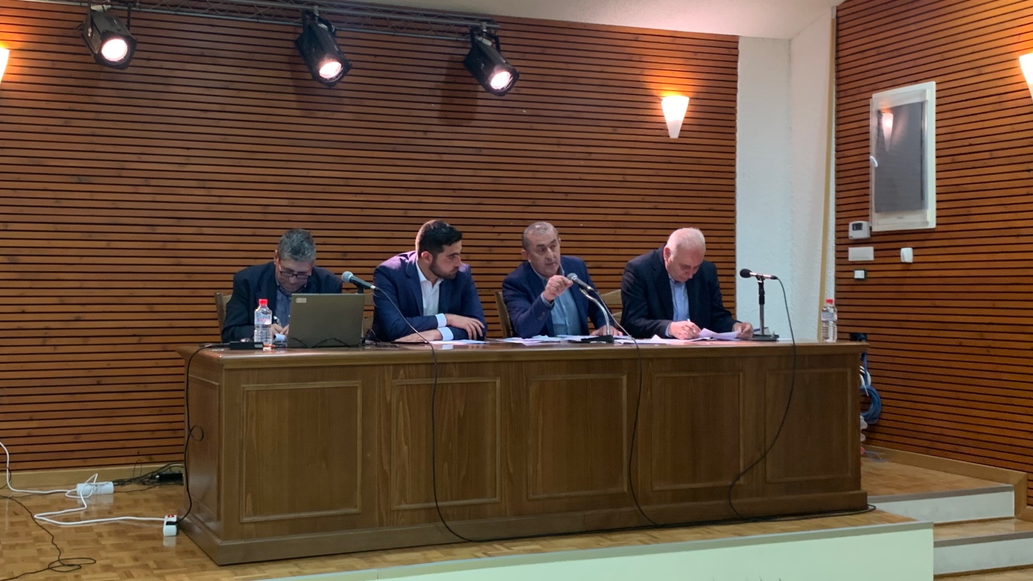 Βαρδάκης: Οικονομική και κοινωνική ανασυγκρότηση των σεισμοπλήκτων περιοχών