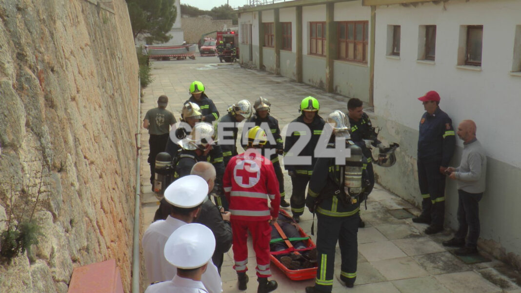 Επιχείρηση διάσωσης μετά από σεισμό στην στην Ακαδημία Εμπορικού Ναυτικού - Εικόνες από την άσκηση «Σεισίχθων 2023»