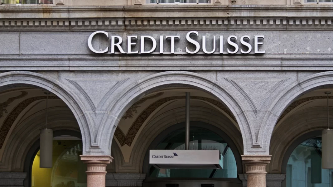 «Θρίλερ» με τη διάσωση της Credit Suisse – Απορρίπτει την προσφορά $1 δισ. της UBS