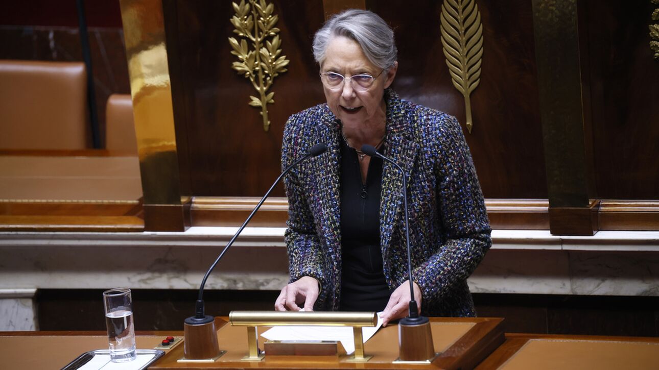 Η Γαλλία αντιμέτωπη με διαδηλώσεις: Συνάντηση με την αντιπολίτευση θα έχει η πρωθυπουργός