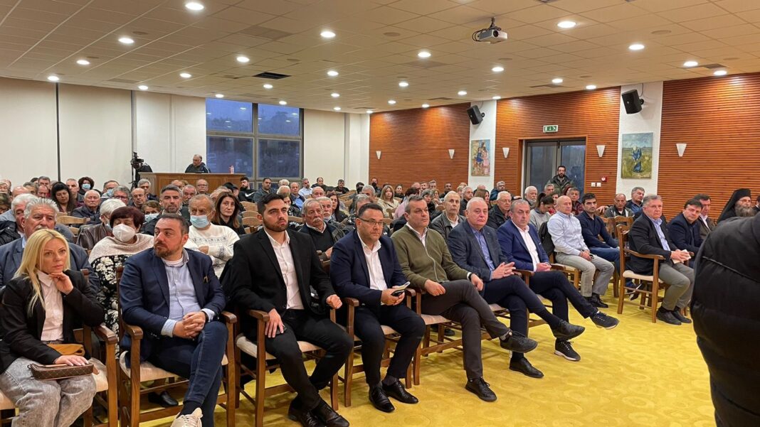 Αρκαλοχώρι: Οργή και αγανάκτηση για τους πλειστηριασμούς κατοικιών σεισμοπλήκτων