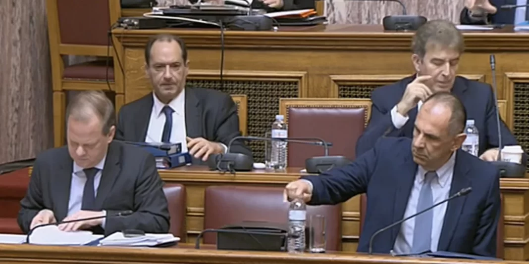 Live η συνεδρίαση της Επιτροπής Θεσμών και Διαφάνειας για τις συμβάσεις στα τρένα