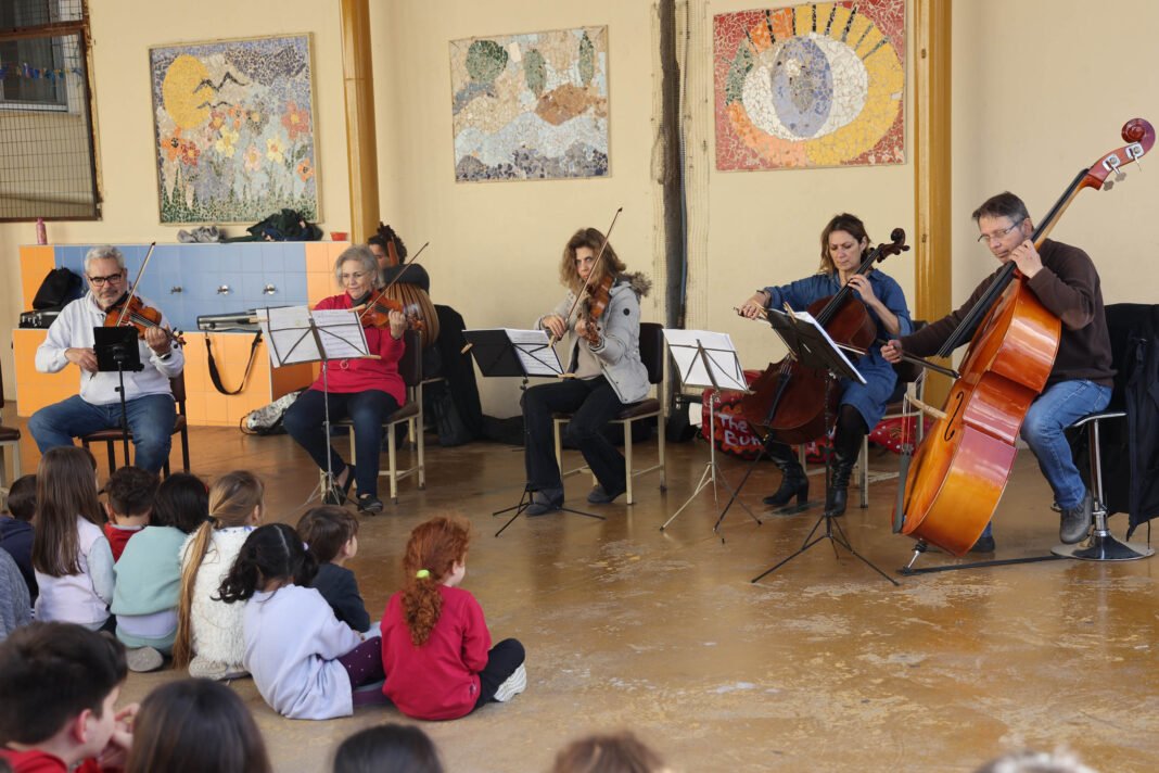 Κρήτη: Πιλοτικό πρόγραμμα γνωριμίας μουσικών οργάνων στα σχολεία της Πρωτοβάθμιας Εκπαίδευσης