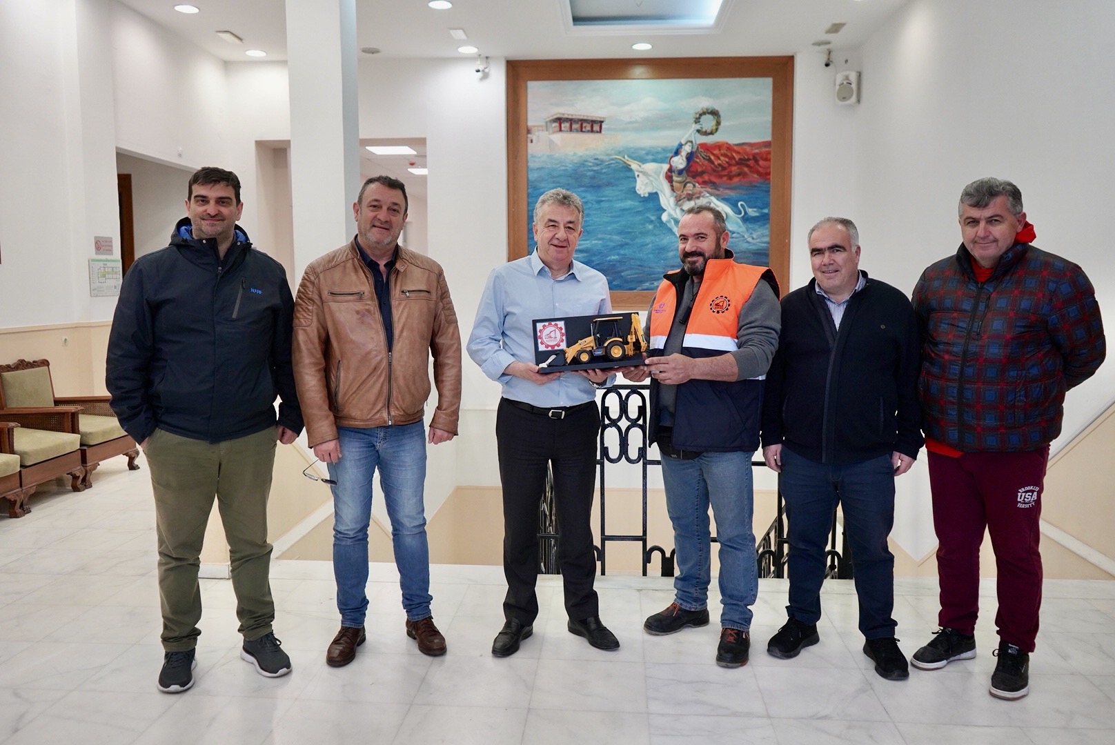 Στην Περιφέρεια το Προεδρείο του Σωματείου χειριστών μηχανημάτων έργου και του Εργατικού Κέντρου Ηρακλείου