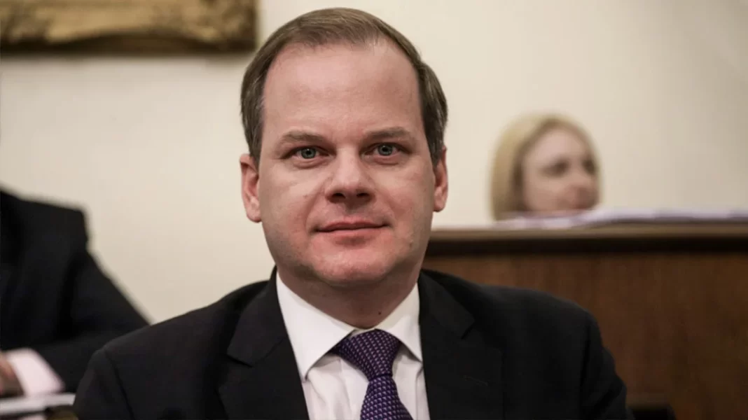 Τραγωδία στα Τέμπη: Στην επιτροπή Θεσμών και Διαφάνειας σήμερα ο Κώστας Καραμανλής