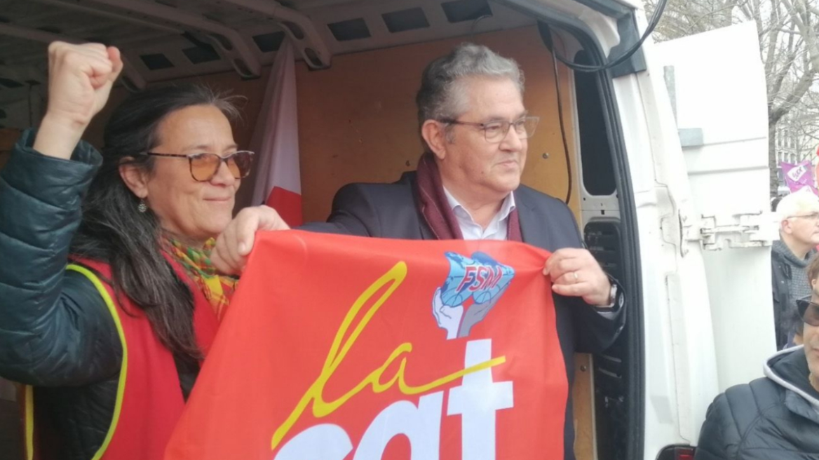 «Πάρτι» για τα γαλλικά του Κουτσούμπα – Έστειλε στο χρονοντούλαπο της Ιστορίας το «ζαμέ Κορωπί»