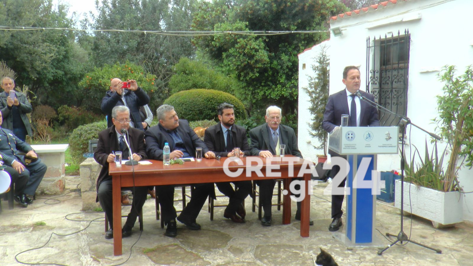 Παρουσία Πέτσα το μνημόσυνο των Βενιζέλων – Τι είπε για την τραγωδία στα Τέμπη