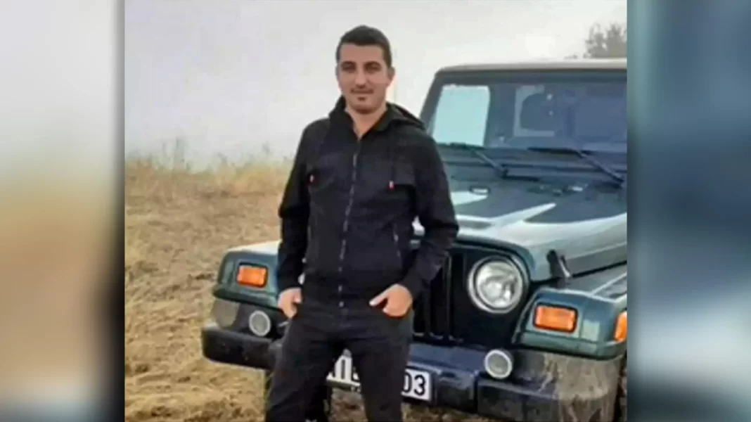 «Πήγε στην Αθήνα για να κάνει πρόταση γάμου» - Συγκλονίζει ο πατέρας του Δημήτρη που σκοτώθηκε στα Τέμπη