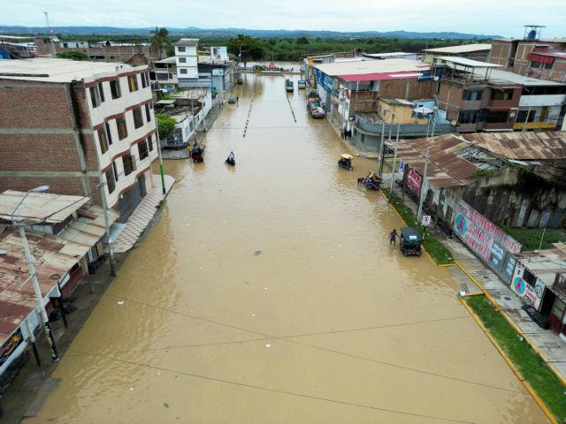 Περού: Τουλάχιστον 6 νεκροί από τις πλημμύρες που προκάλεσε ο κυκλώνας Γιάκου