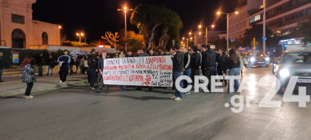 Τραγωδία στα Τέμπη: Συγκέντρωση διαμαρτυρίας στα Χανιά (εικόνες)