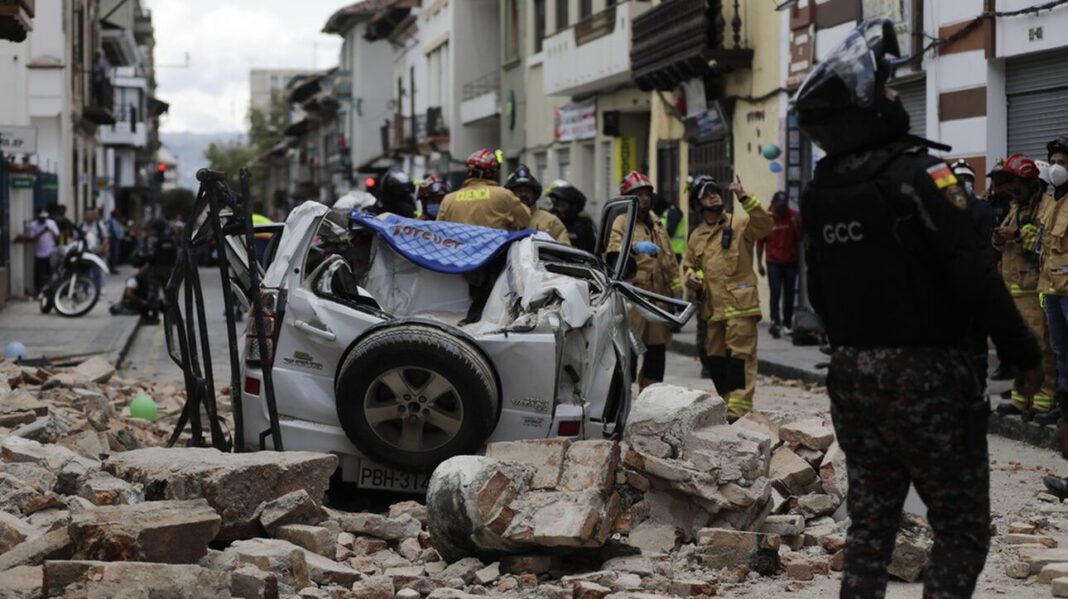 Ισημερινός: Τουλάχιστον 15 νεκροί και εκατοντάδες τραυματίες από τον σεισμό των 6,8 Ρίχτερ