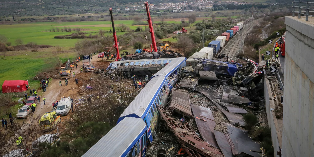 Στον εισαγγελέα σήμερα ο σταθμάρχης – Παραδέχτηκε το μοιραίο λάθος του, τι κατέθετε επί 4 ώρες