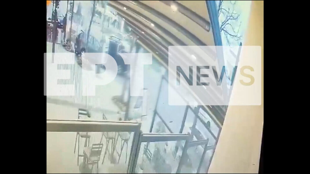 Βίντεο ντοκουμέντο από το τροχαίο δυστύχημα στη Θεσσαλονίκη με ένα νεκρό