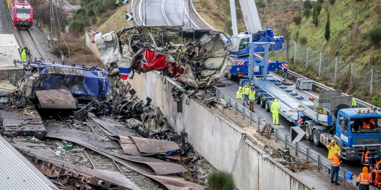 Τέμπη: Έρευνα και για το εάν ο σταθμάρχης ήταν στο πόστο του όταν έφυγε το Intercity