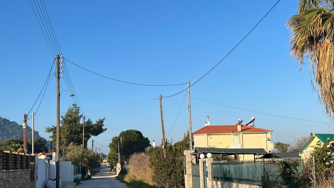 «Πυροβόλησε τα παιδιά από τα 5 μέτρα», λέει οικογενειακός φίλος των 16χρονων