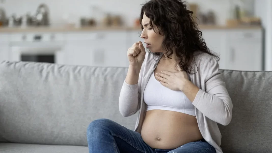 Covid στην εγκυμοσύνη: Πόσο αυξάνει τον κίνδυνο παχύσαρκου παιδιού