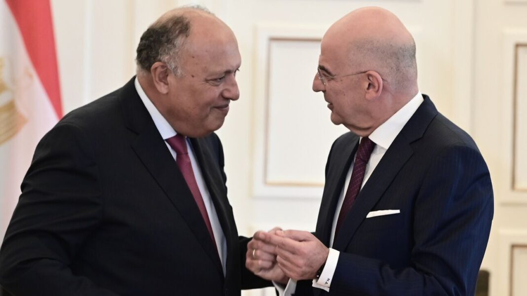 Συζητήσεις με την Αίγυπτο για ενδεχόμενη επιχείρηση απεγκλωβισμού Ελλήνων από το Σουδάν