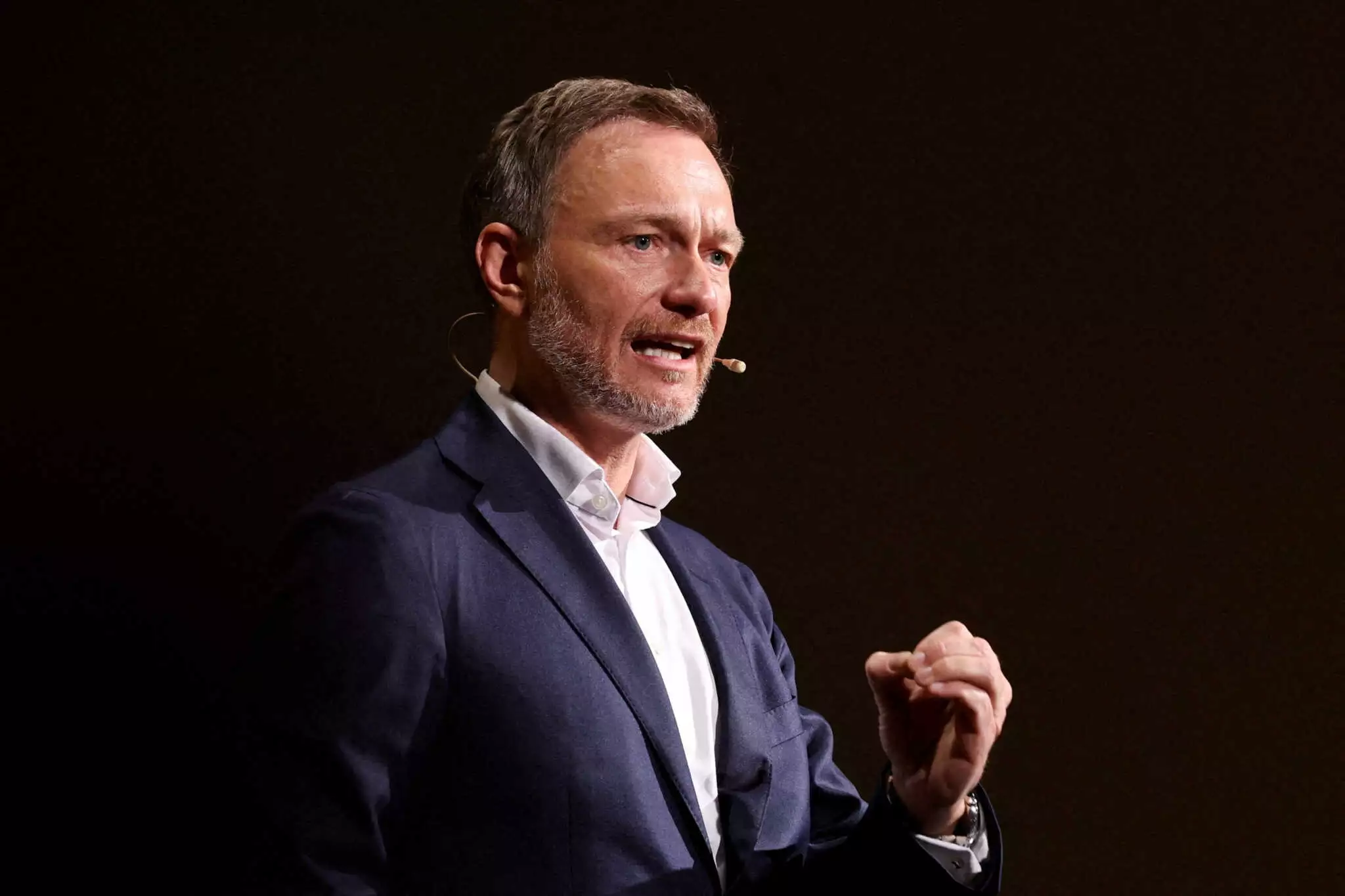 Γερμανία: Ο υπουργός Οικονομικών προαναγγέλλει μέτρα λιτότητας