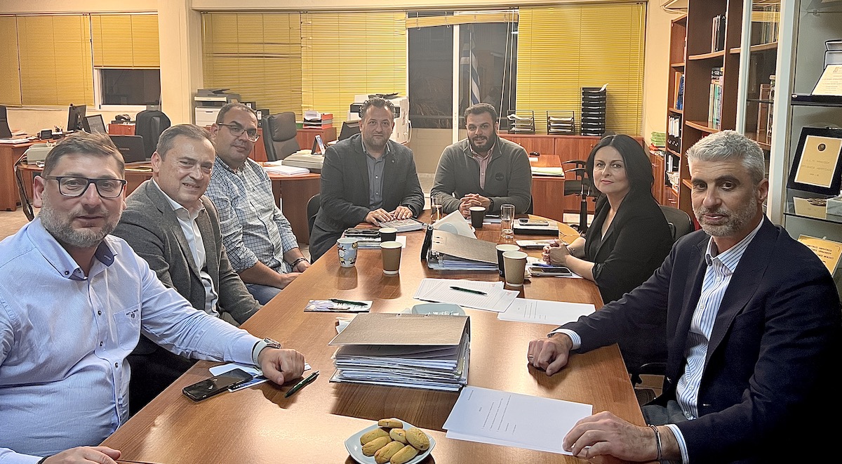 Συνάντηση Στρατάκη με τη Διοίκηση του Οικονομικού Επιμελητηρίου Ελλάδας-Τμήμα Ανατολικής Κρήτης