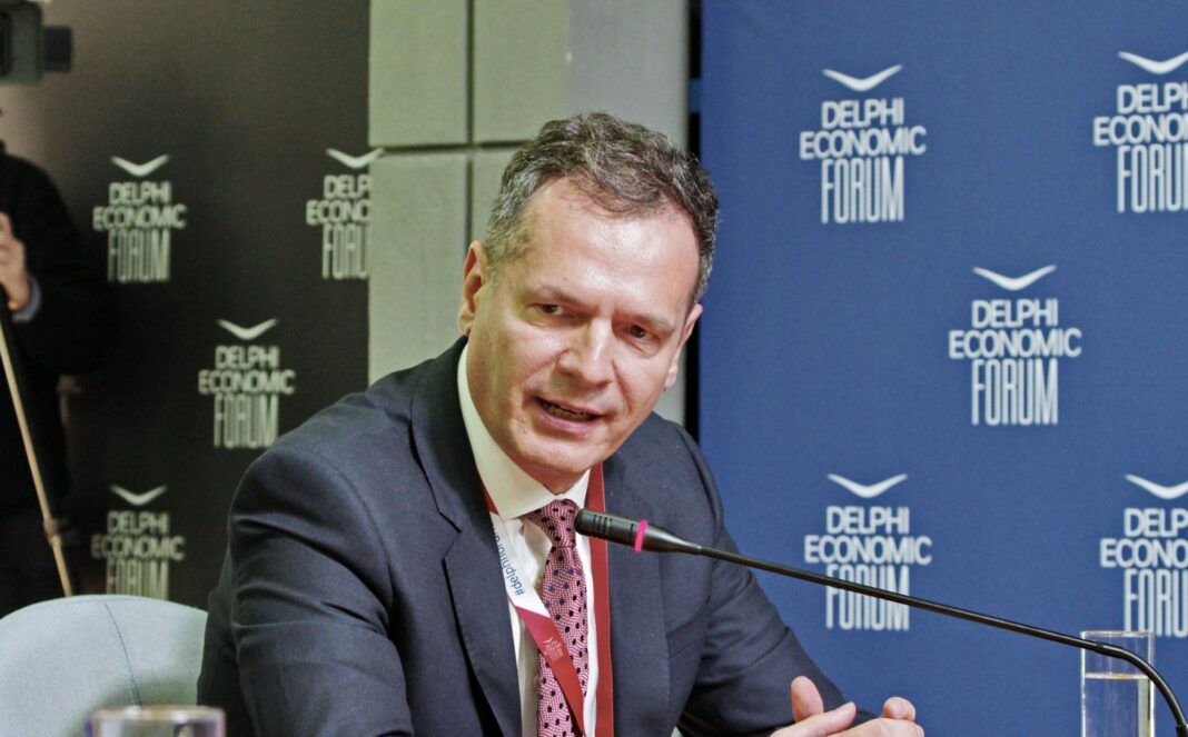 Μανουσάκης στο Delphi Economic Forum:  Διεθνείς διασυνδέσεις για να γίνει η Ελλάδα εξαγωγική δύναμη πράσινης ενέργειας