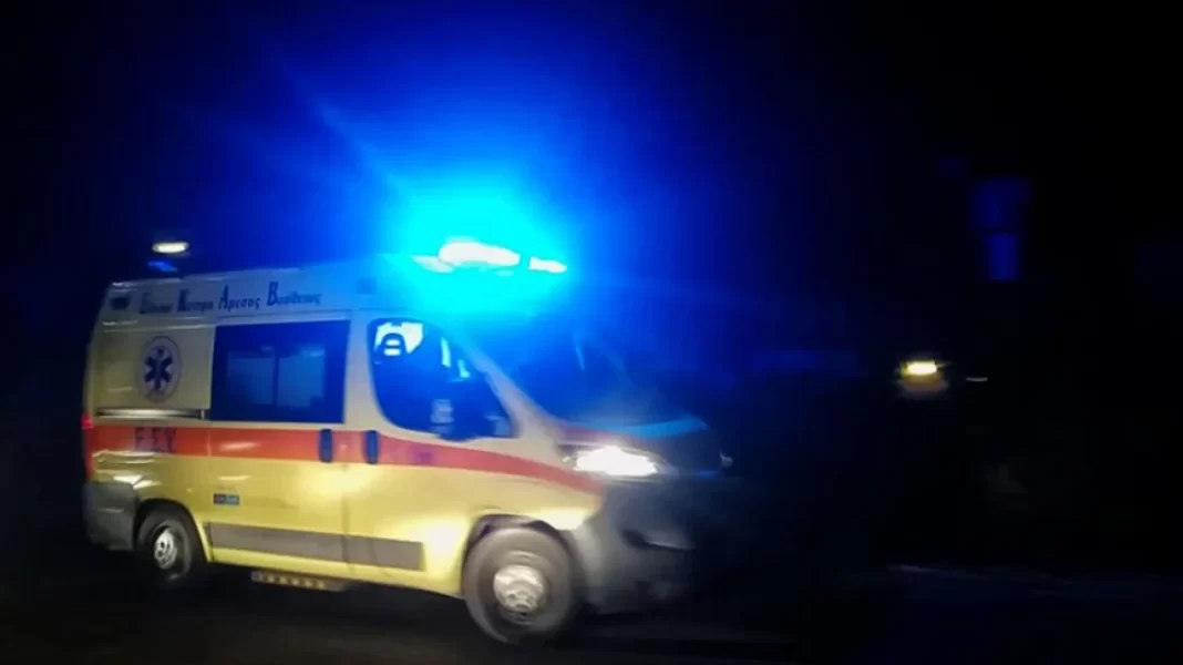 Ακόμα ένα τροχαίο στην Κρήτη: Οδηγός εγκλωβίστηκε και υπέστη ανακοπή κατά τη μεταφορά του στο νοσοκομείο